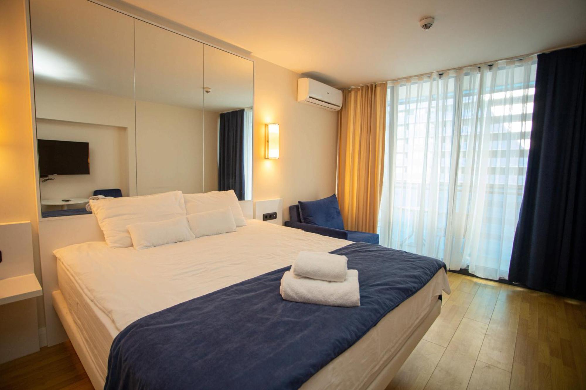 Luxsor & Gorgeous Sea Vlews Apartamento Batumi Exterior foto