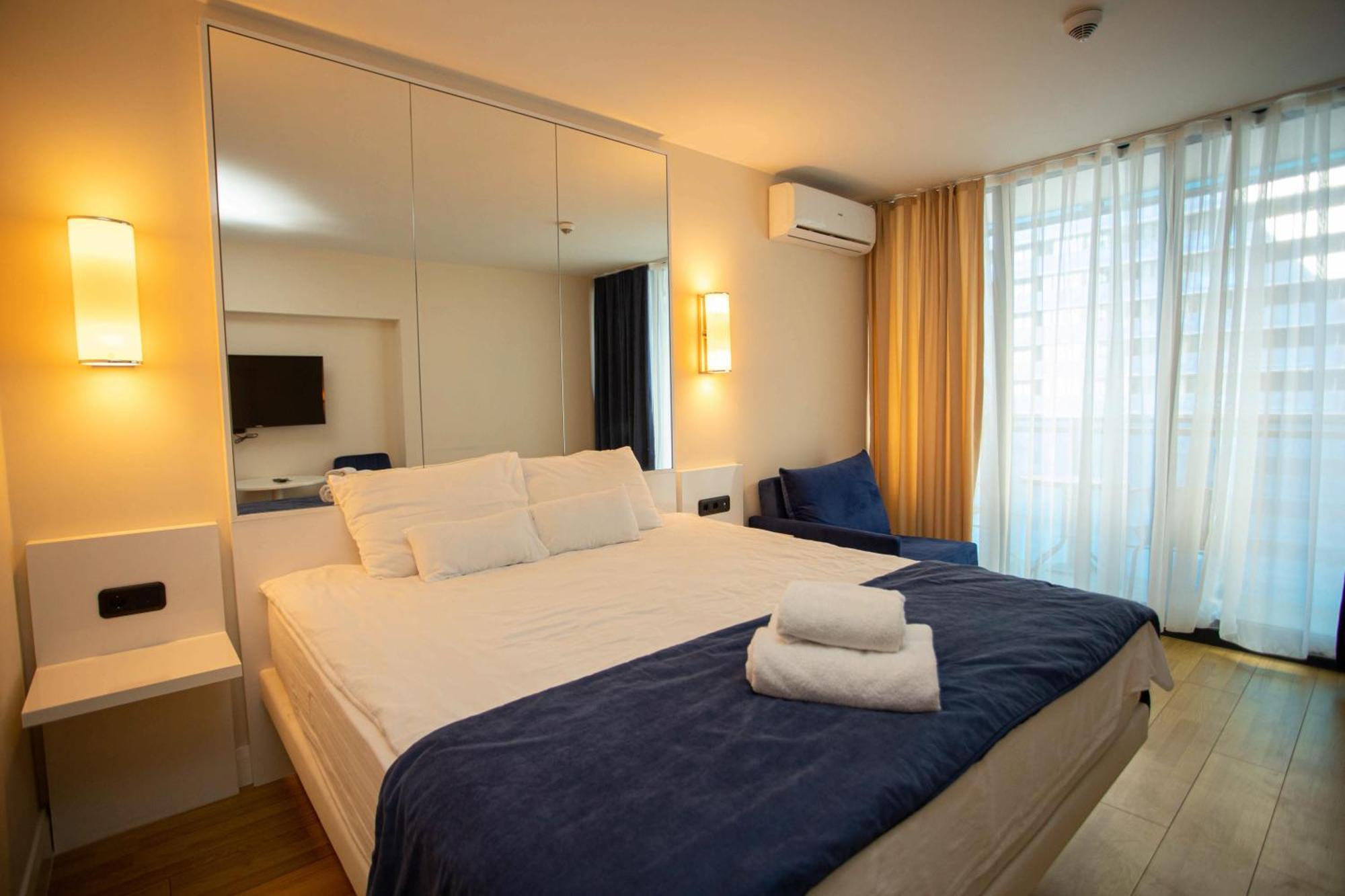 Luxsor & Gorgeous Sea Vlews Apartamento Batumi Exterior foto